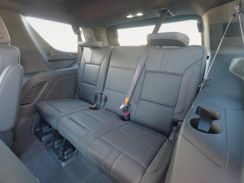 Used 2023 Chevrolet Tahoe RST w/ RST Performance Edition AWD/4WD image 15