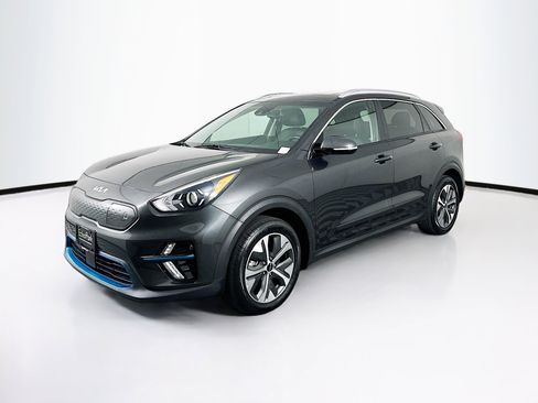 Used 2022 Kia Niro EX Premium image 3
