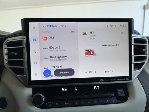 Used 2023 Toyota Tundra 1794 Edition image 22