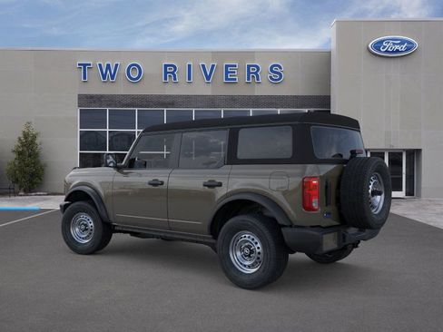 New 2025 Ford Bronco 4-Door image 4