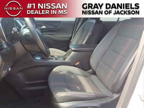 Used 2023 Chevrolet Equinox RS FWD image 24