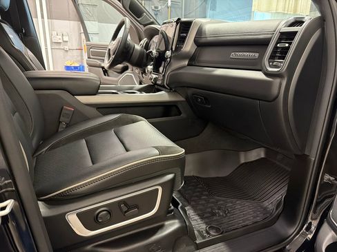 Used 2024 RAM 1500 Laramie AWD/4WD image 24
