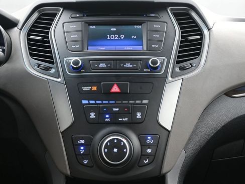 Used 2017 Hyundai Santa Fe Sport FWD image 16