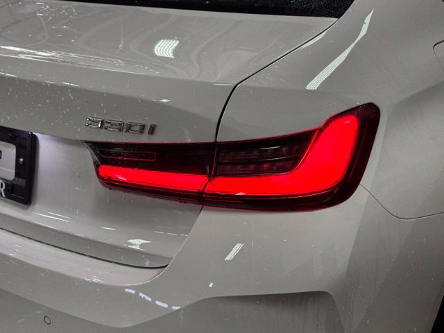 Used 2026 BMW 330i xDrive Sedan w/ Premium Package AWD/4WD image 6