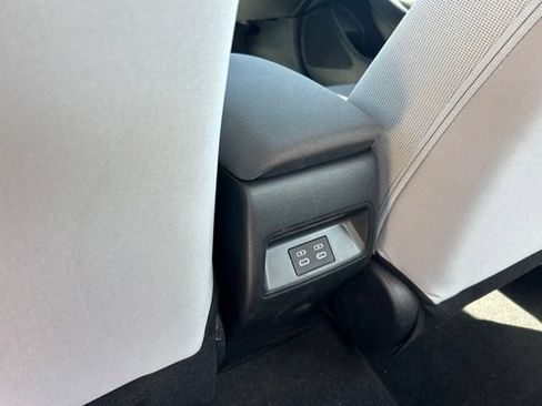 Used 2026 Toyota Corolla LE FWD image 9