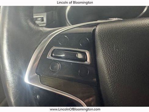 Used 2018 Cadillac Escalade ESV Luxury image 53