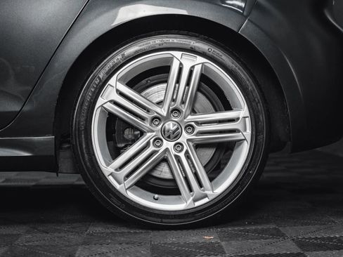 Used 2012 Volkswagen Golf 4-Door image 13