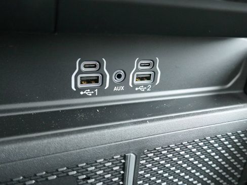 New 2026 RAM 1500 Laramie w/ Laramie Southwest Edition AWD/4WD image 30