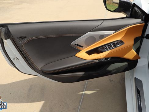 Used 2022 Chevrolet Corvette Stingray Preferred Conv w/ Z51 Performance Package RWD image 12