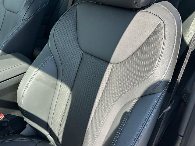 Used 2023 BMW 230i xDrive Coupe AWD/4WD image 18