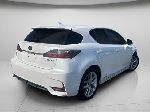 Used 2015 Lexus CT 200h FWD image 4