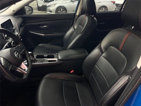 Used 2023 Nissan Sentra SR w/ SR Premium Package image 9