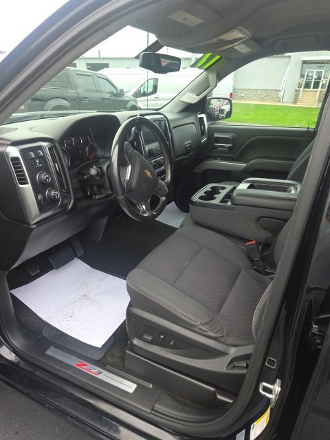 Used 2017 Chevrolet Silverado 1500 LT w/ Redline Edition AWD/4WD image 12