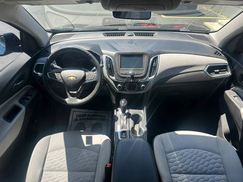 Used 2018 Chevrolet Equinox LT FWD image 21