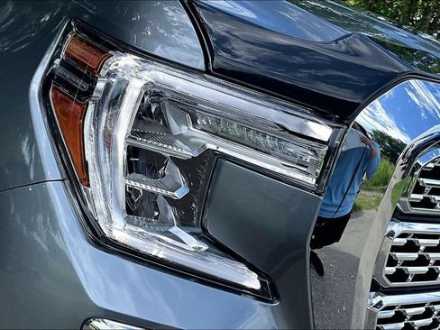 Used 2022 GMC Sierra 1500 Denali w/ Driver Alert Package II AWD/4WD image 25