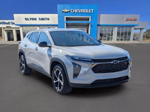 New 2026 Chevrolet Trax RS w/ Driver Confidence Package image 3