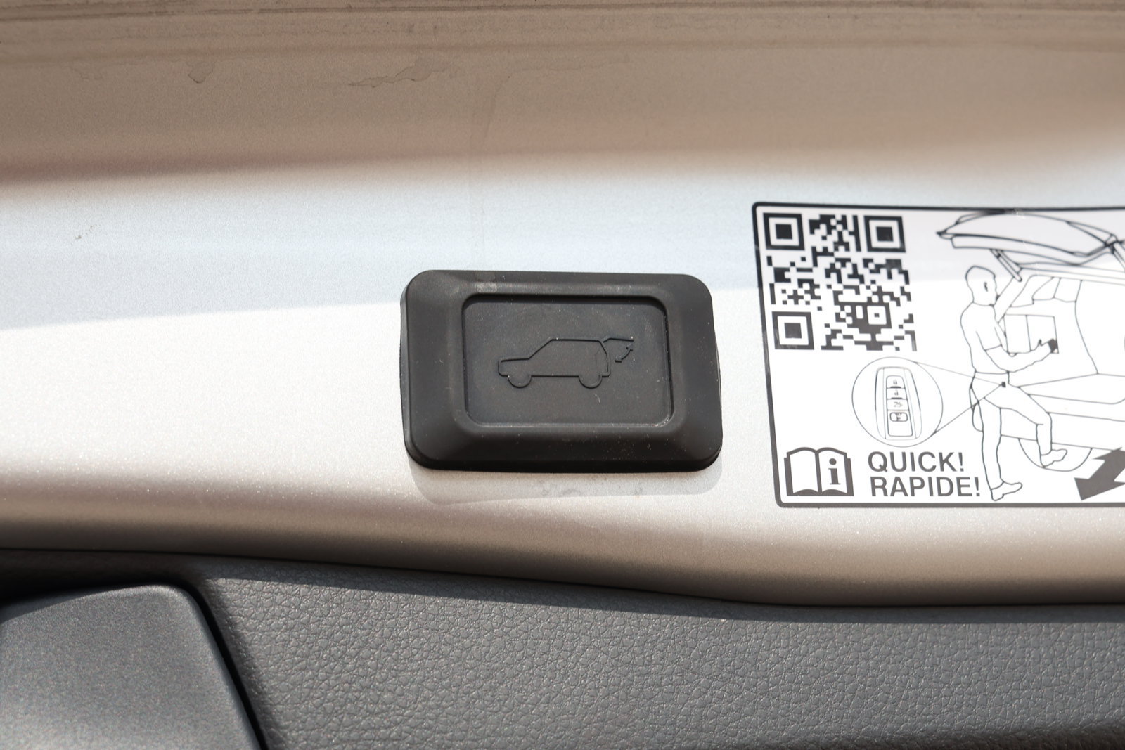 Used 2025 Toyota RAV4 Limited w/ Advanced Technology Package FWD image 36