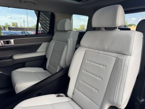 Used 2024 Hyundai Santa Fe Calligraphy image 38