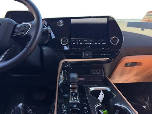 Used 2026 Lexus NX 350h AWD w/ Accessory Package (Z1) image 11
