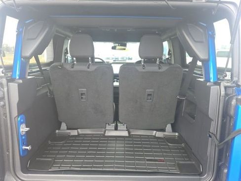 Used 2022 Ford Bronco Wildtrak image 11