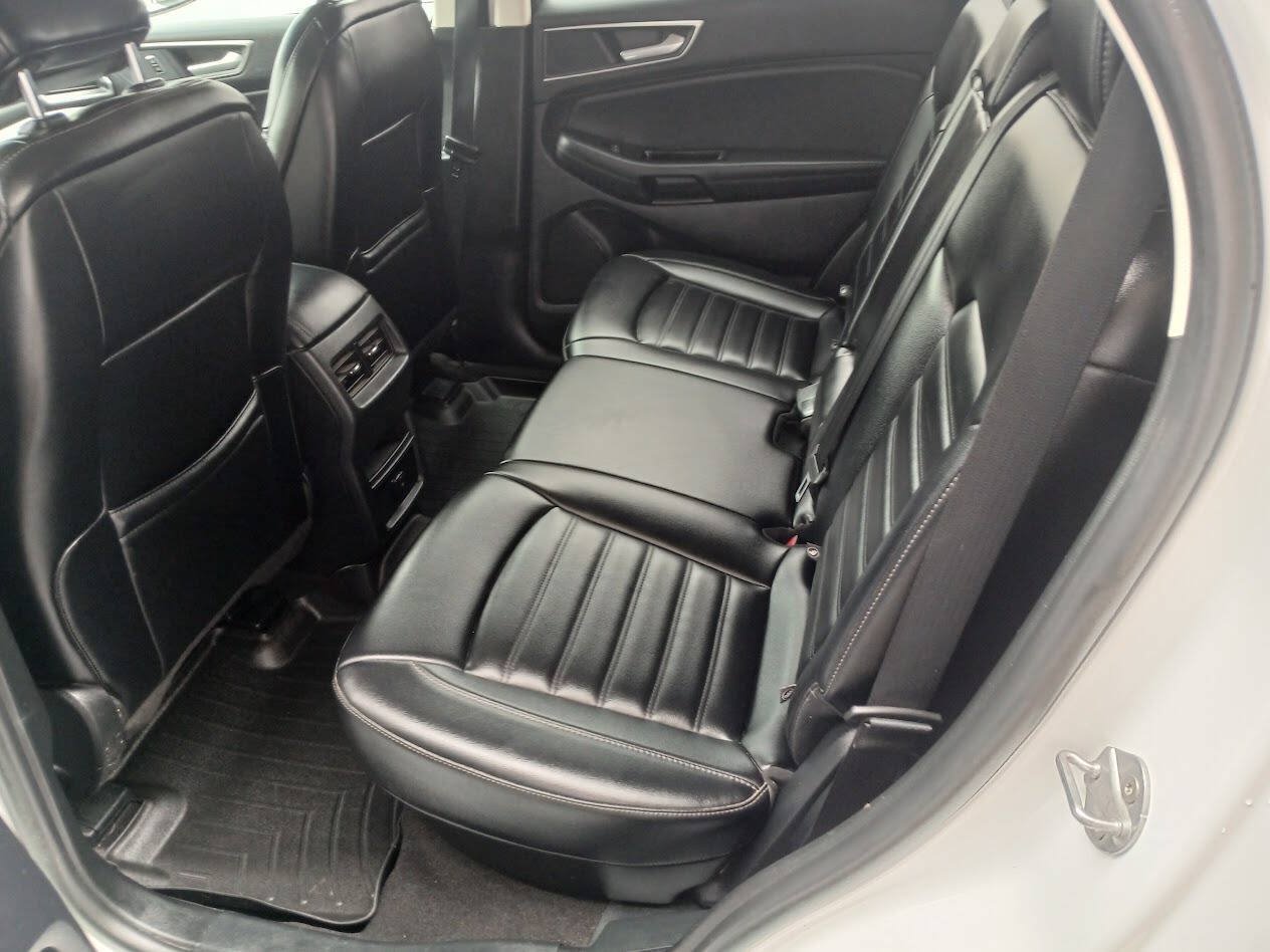 Used 2020 Ford Edge SEL AWD/4WD image 4