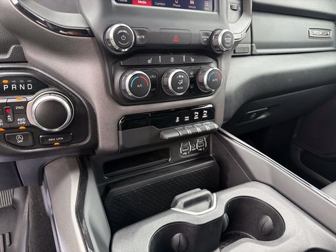 Used 2023 RAM 1500 Big Horn AWD/4WD image 24