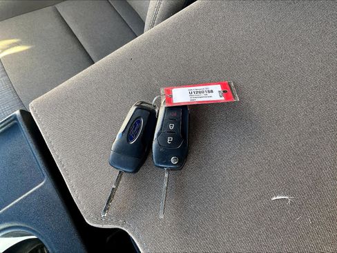 Used 2023 Ford F150 XLT image 30