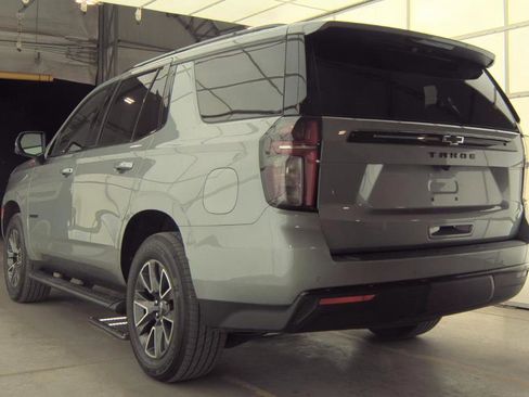 Used 2024 Chevrolet Tahoe Z71 w/ Luxury Package AWD/4WD image 3