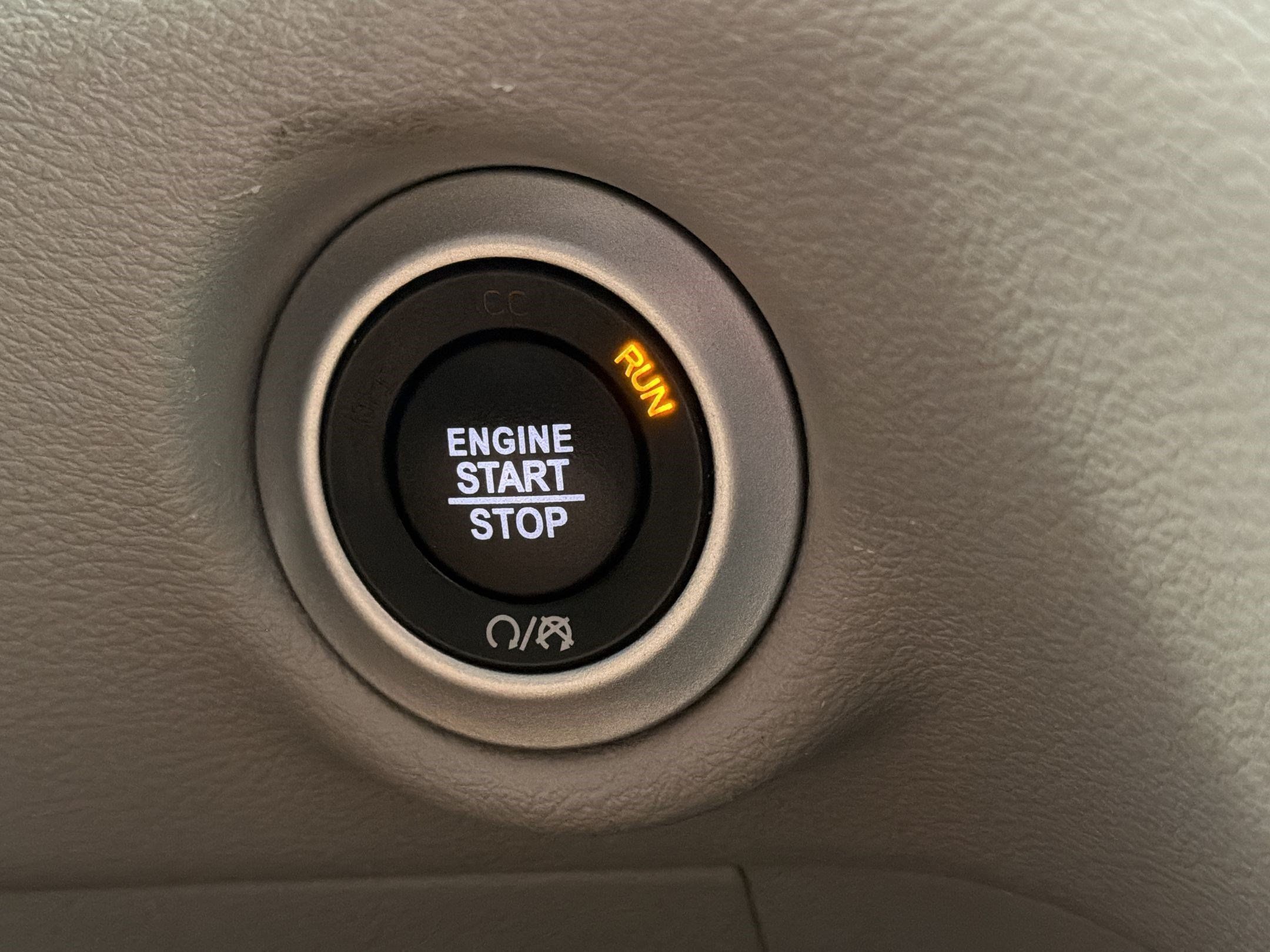 Used 2023 Chrysler Voyager LX FWD image 18
