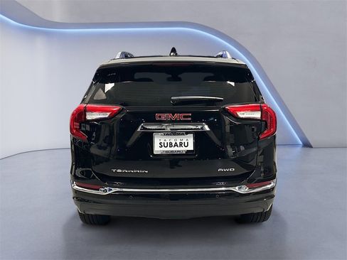 Used 2024 GMC Terrain Denali w/ Black Diamond Edition image 3