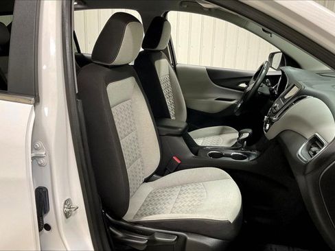 Used 2024 Chevrolet Equinox LT image 7