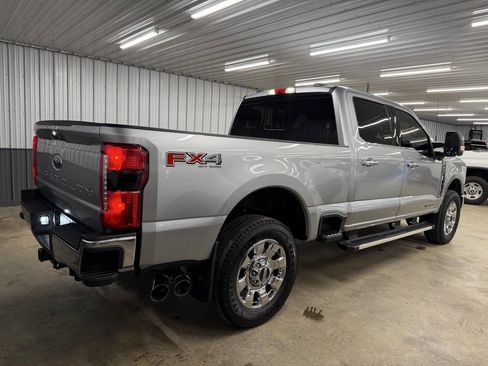 Used 2024 Ford F250 Lariat w/ Chrome Package image 7