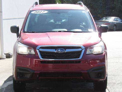 Used 2017 Subaru Forester 2.5i w/ Alloy Wheel Package AWD/4WD image 3