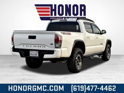 Used 2020 Toyota Tacoma TRD Off-Road image 3