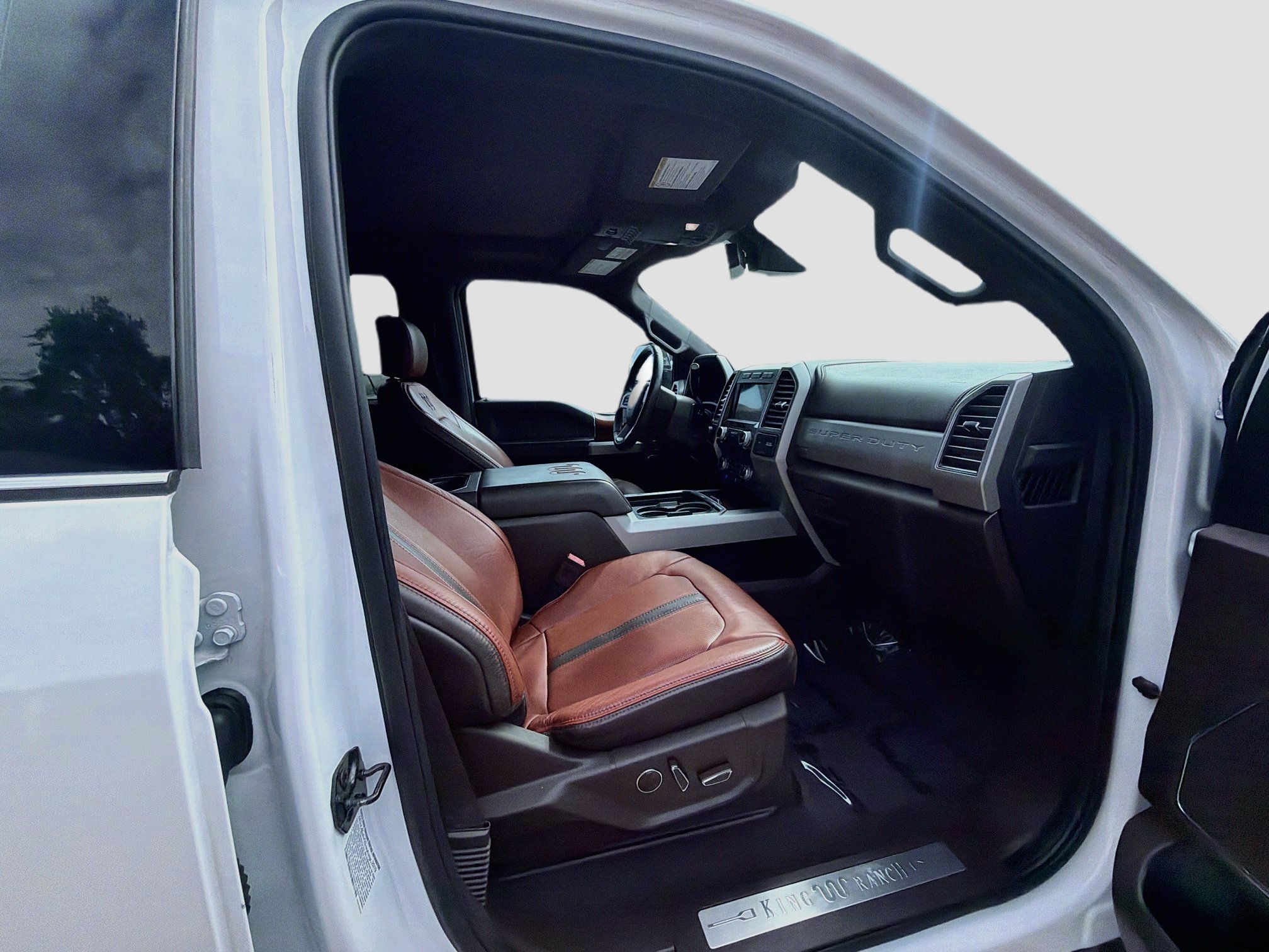 Used 2019 Ford F450 King Ranch w/ King Ranch Ultimate Package AWD/4WD image 30