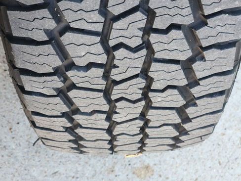 Used 2022 Chevrolet Tahoe Z71 w/ Luxury Package image 19