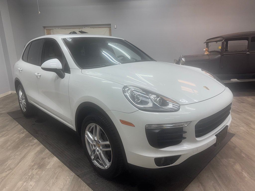 Used 2016 Porsche Cayenne AWD/4WD image 5