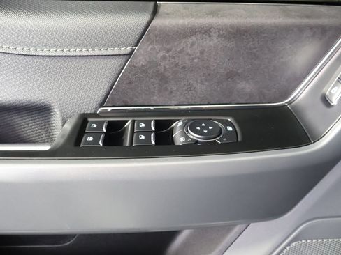 Used 2024 Ford F150 XLT RWD image 39