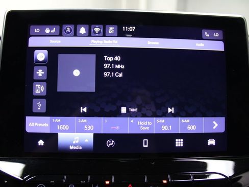 Certified 2025 Jeep Compass Limited AWD/4WD image 17