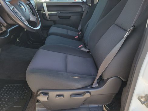 Used 2013 Chevrolet Silverado 1500 LT w/ Suspension Package, Off-Road image 6