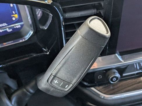 Used 2025 Chevrolet Silverado 2500 LT w/ Safety Package image 25