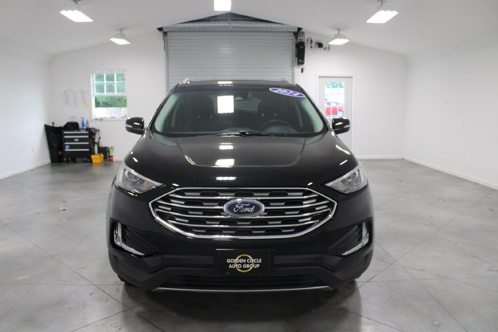 Used 2024 Ford Edge Titanium AWD/4WD image 3