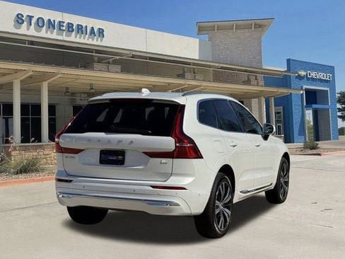 Used 2023 Volvo XC60 T8 Ultimate w/ Climate Package image 5