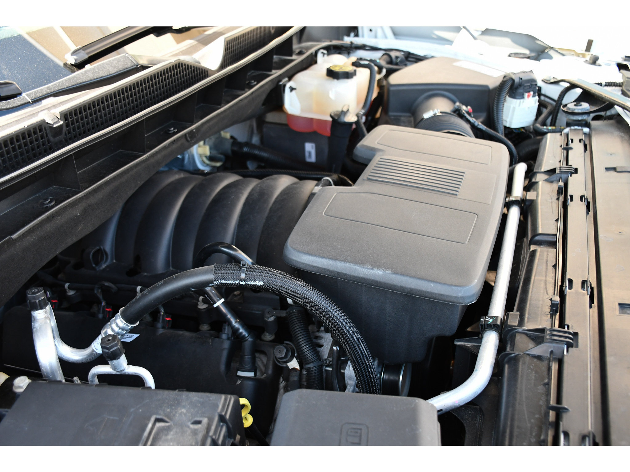 Used 2021 Cadillac Escalade Premium Luxury AWD/4WD image 26