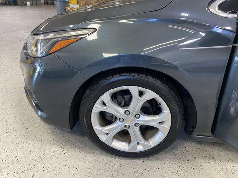 Used 2017 Chevrolet Cruze Premier w/ Enhanced Convenience Package FWD image 41