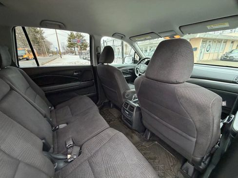 Used 2017 Honda Pilot EX image 15
