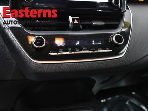 Used 2022 Toyota Corolla LE FWD image 19