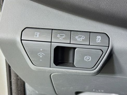 Used 2024 Kia EV9 Light RWD image 18