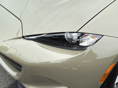 Certified 2023 MAZDA MX-5 Miata Grand Touring RWD image 7
