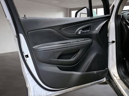 Used 2019 Buick Encore Preferred AWD/4WD image 19